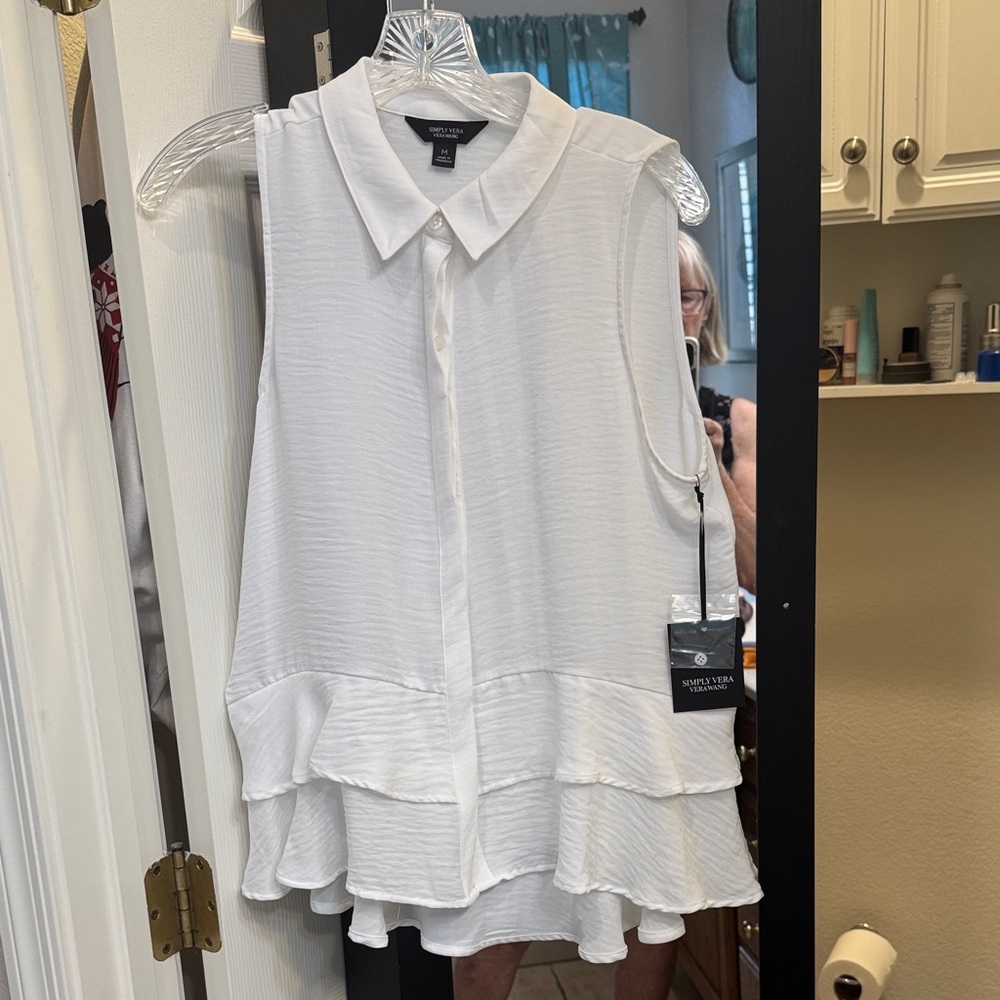Vera Wang Sleeveless White Blouse with Ruffle Hem